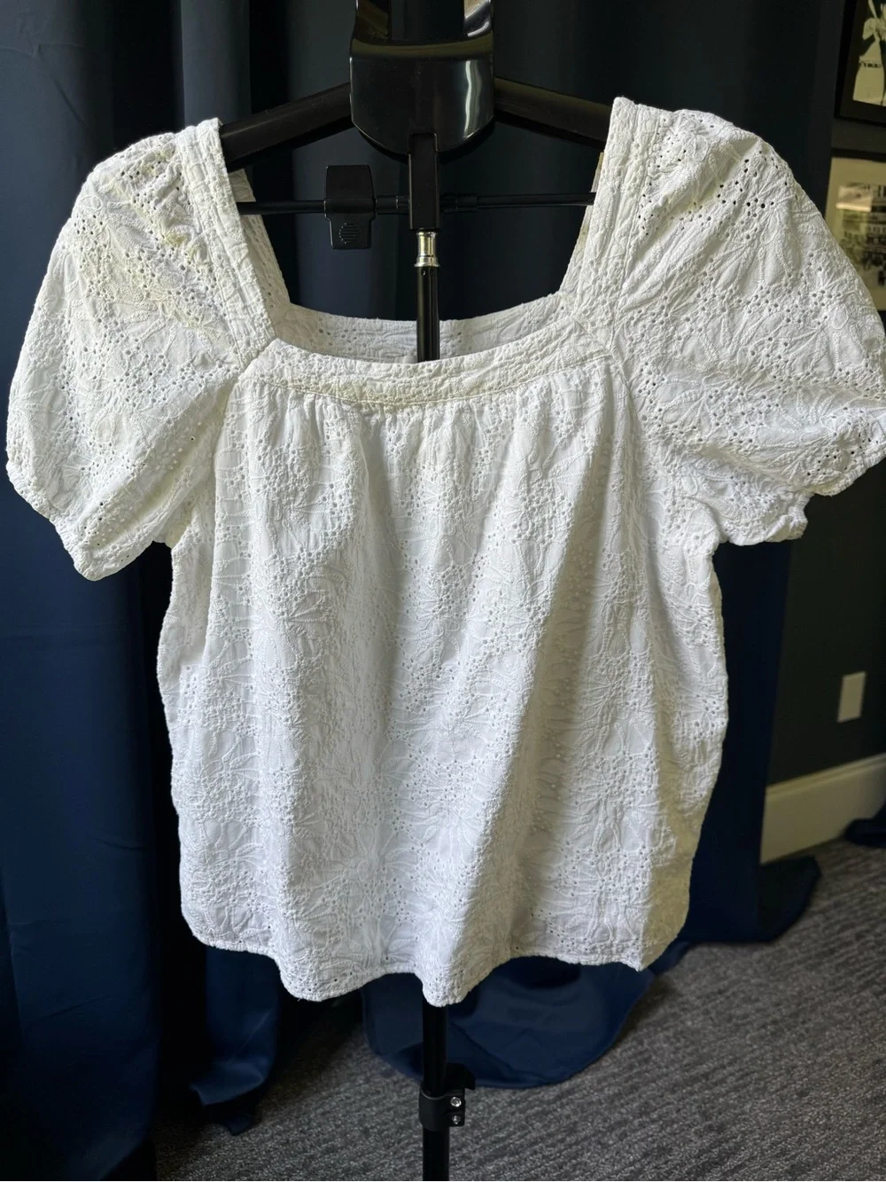 LOFT White Eyelet Square Neck Puff Sleeve Blouse Size Large Cottagecore Feminine